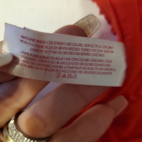 No Boundaries red wrap shirt sz medium - Picture 4 of 6